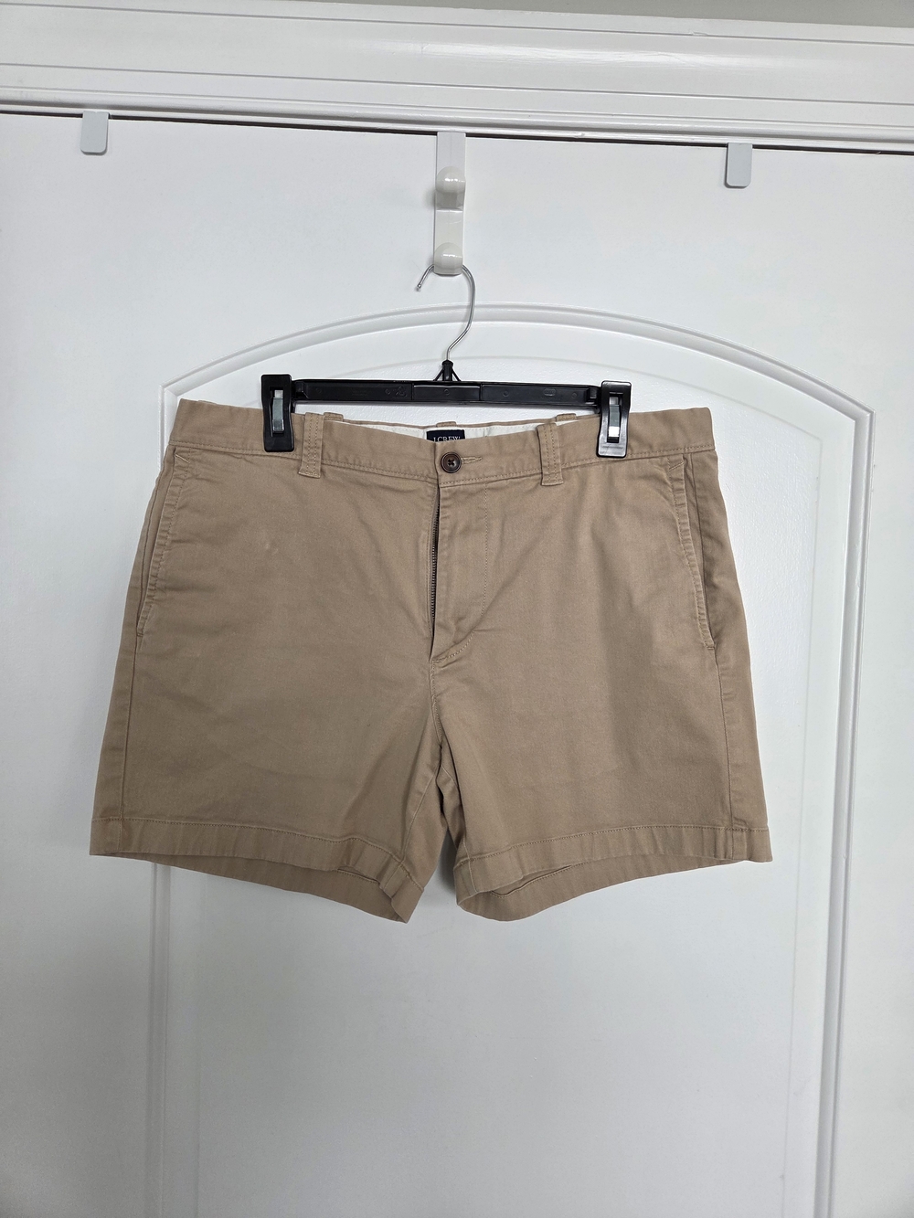 J. Crew Factory Men’s Flat Front Shorts — Tan